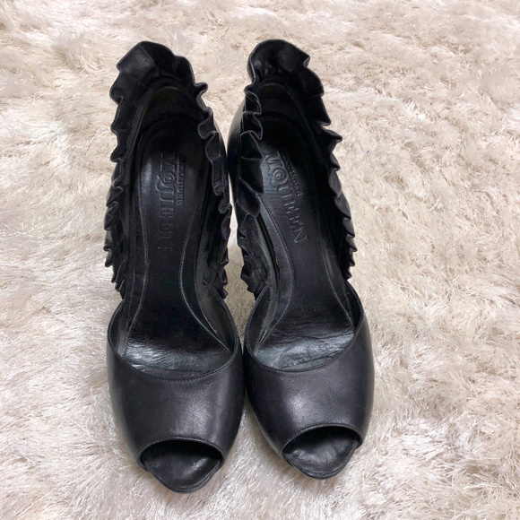 Alexander McQueen Black Ruffled Heels - Picture 1 of 7
